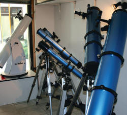 teleskopi.jpg (101424 bytes)