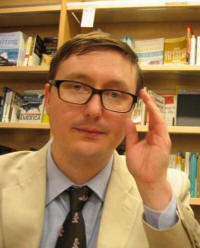 John_Hodgman.jpg (40591 bytes)