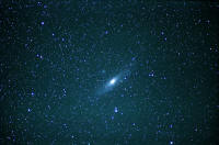 M31_200mm_f4_T20min.jpg (997375 bytes)