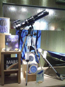 teleskop.jpg (74110 bytes)